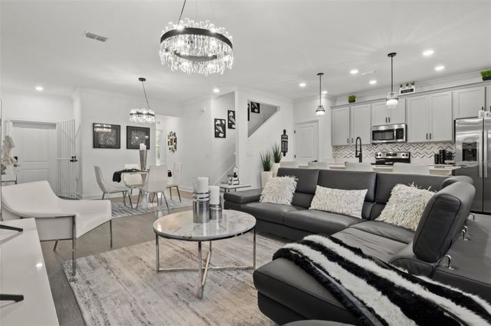 Image No.8-4 Bed Townhouse for sale