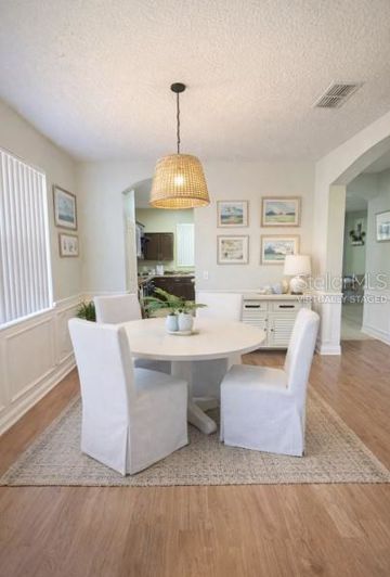 Image No.2-Propriété de 4 chambres à vendre à Kissimmee