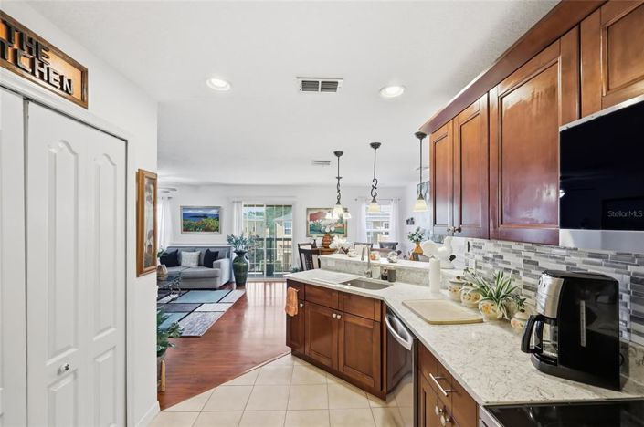 Image No.5-Propriété de 2 chambres à vendre à États-Unis