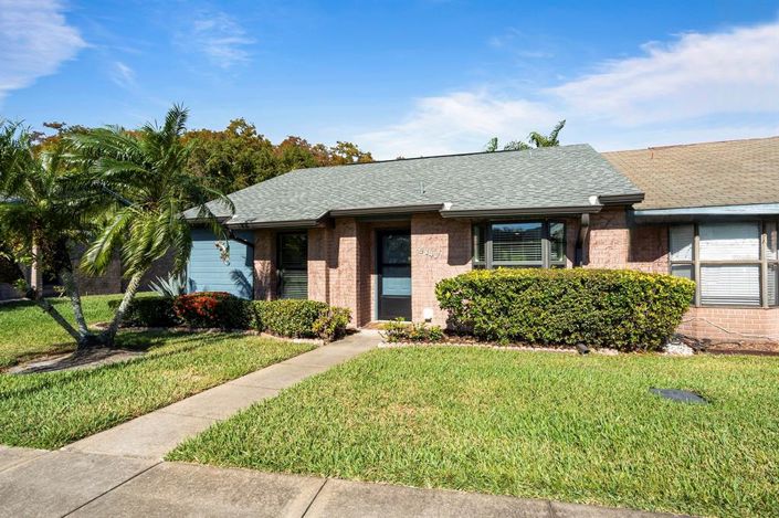 Image No.29-3 Bed Townhouse for sale