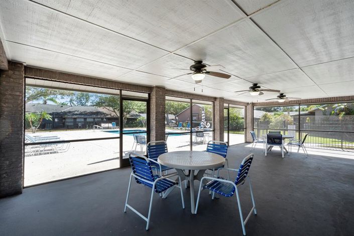 Image No.32-3 Bed Townhouse for sale