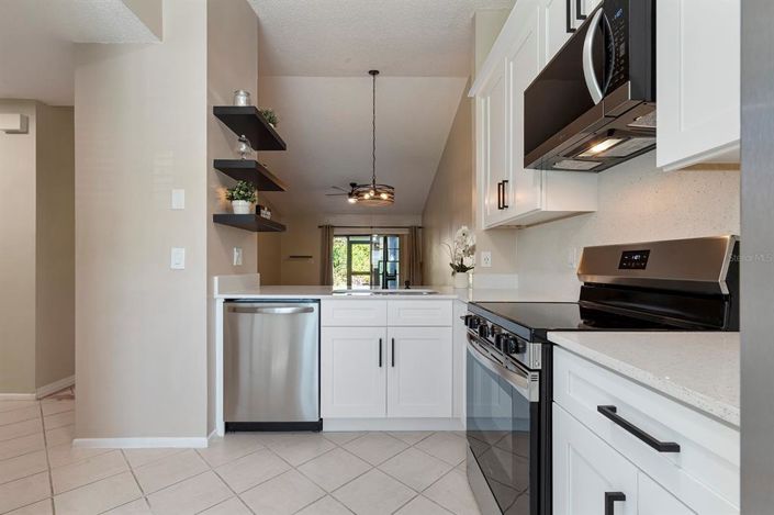 Image No.4-3 Bed Townhouse for sale