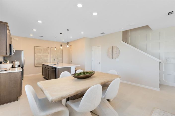 Image No.10-4 Bed Townhouse for sale