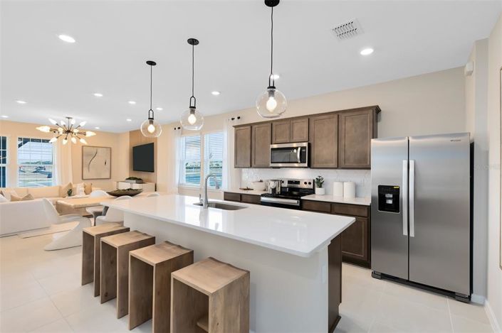 Image No.4-4 Bed Townhouse for sale