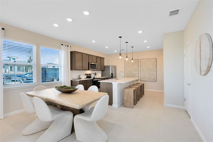 Image No.8-4 Bed Townhouse for sale