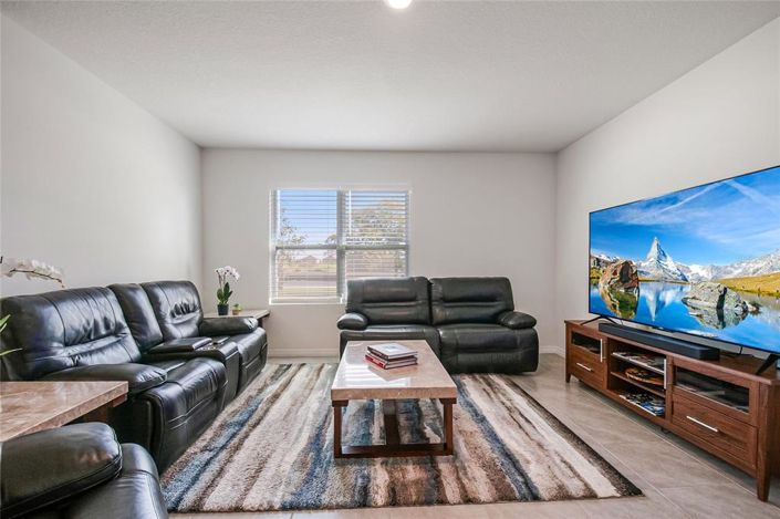 Image No.12-4 Bed Property for sale