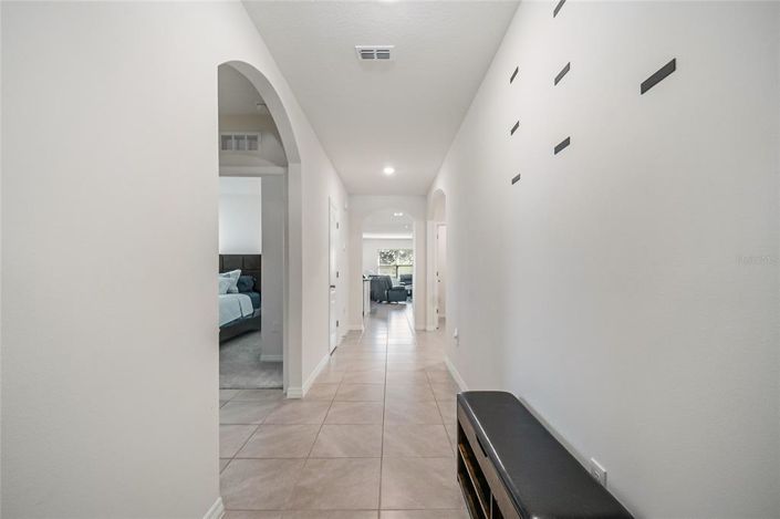 Image No.5-4 Bed Property for sale