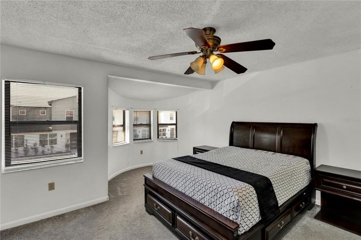 Image No.13-2 Bed Townhouse for sale