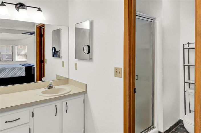 Image No.15-2 Bed Townhouse for sale