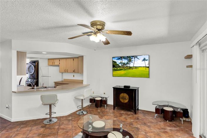 Image No.9-2 Bed Townhouse for sale