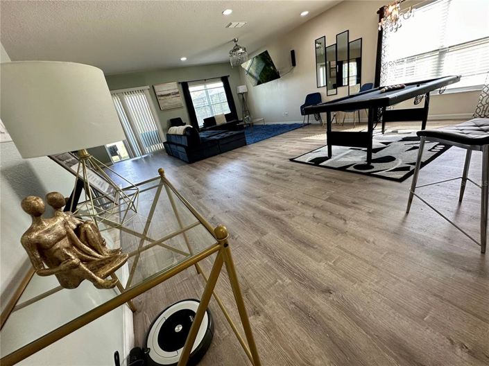 Image No.11-4 Bed Property for sale