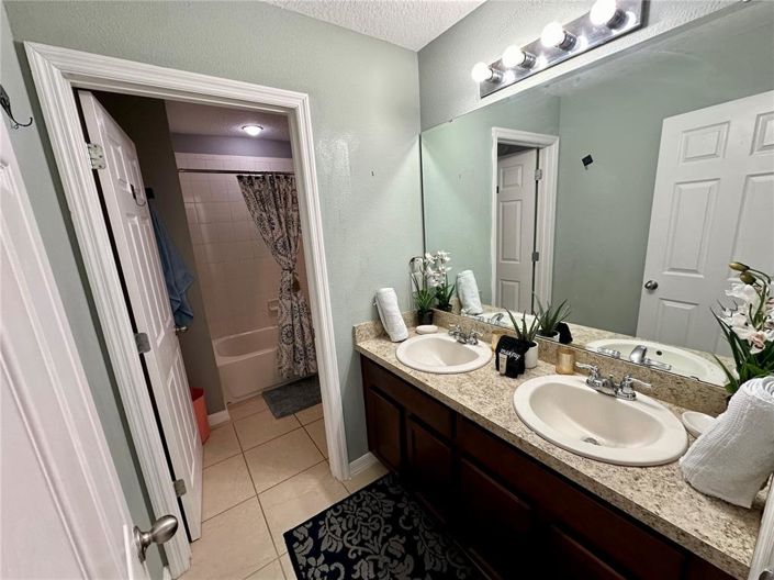 Image No.52-4 Bed Property for sale