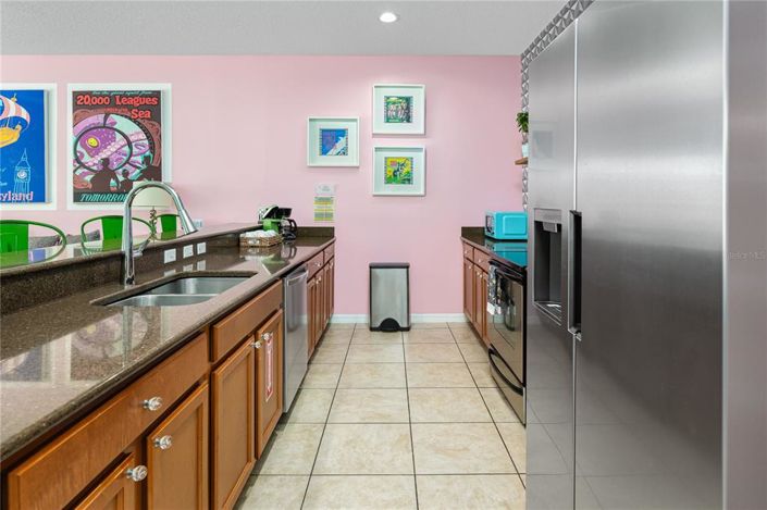 Image No.17-4 Bed Townhouse for sale