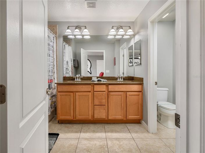 Image No.47-4 Bed Townhouse for sale