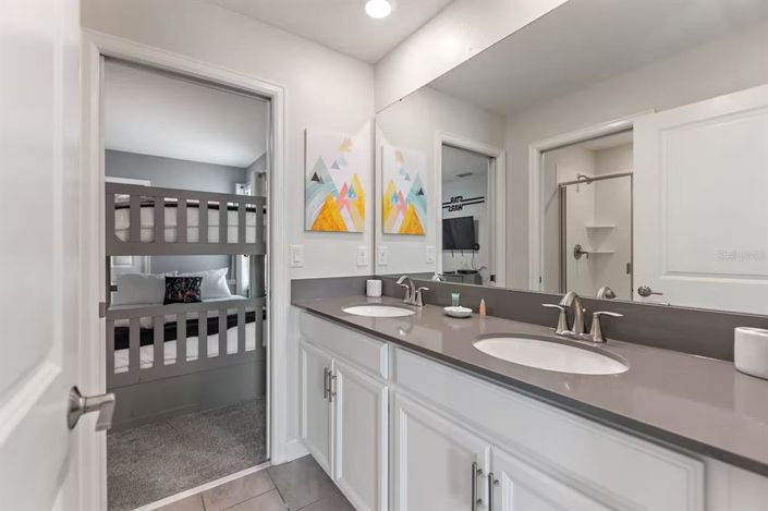 Image No.48-7 Bed House for sale