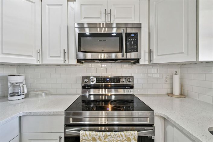 Image No.15-3 Bed Property for sale