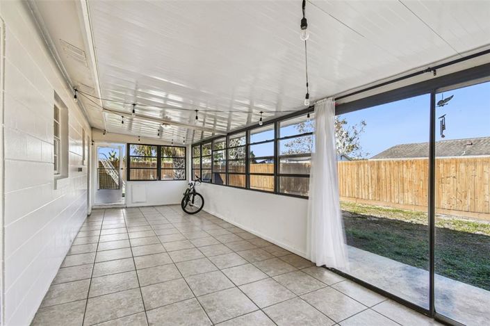 Image No.24-3 Bed Property for sale