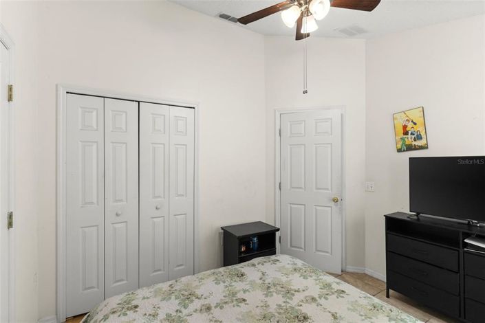 Image No.16-4 Bed House for sale