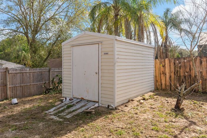 Image No.25-4 Bed House for sale