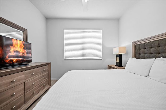 Image No.10-8 Bed House for sale