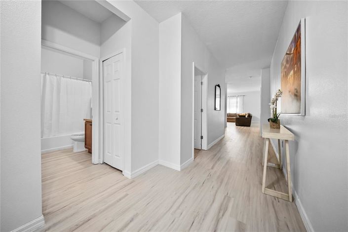 Image No.13-8 Bed Property for sale