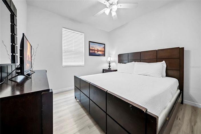 Image No.14-8 Bed House for sale