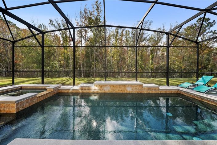 Image No.3-8 Bed House for sale