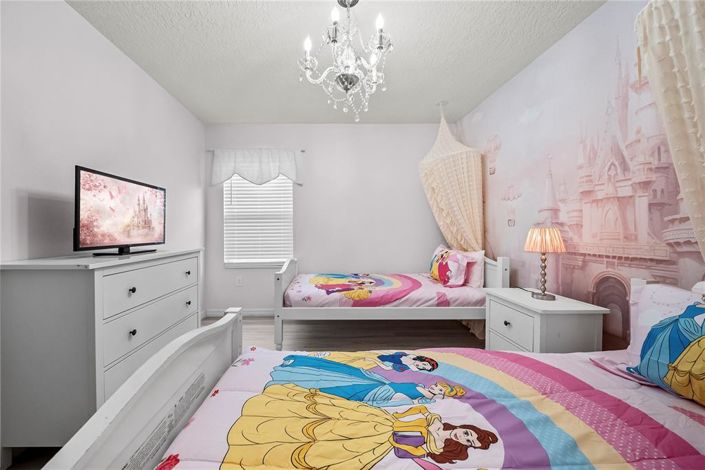 Image No.42-8 Bed House for sale