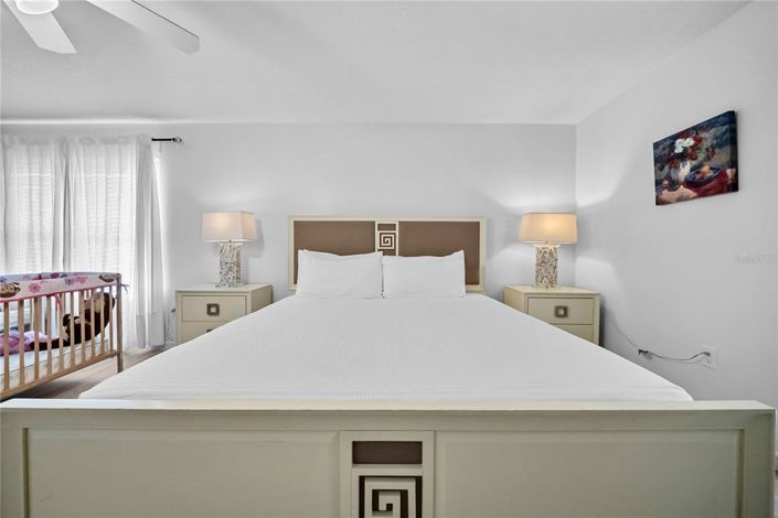 Image No.50-8 Bed House for sale