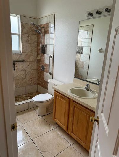 Image No.4-Propriété de 4 chambres à vendre à Kissimmee