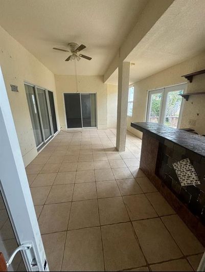 Image No.8-Propriété de 4 chambres à vendre à Kissimmee