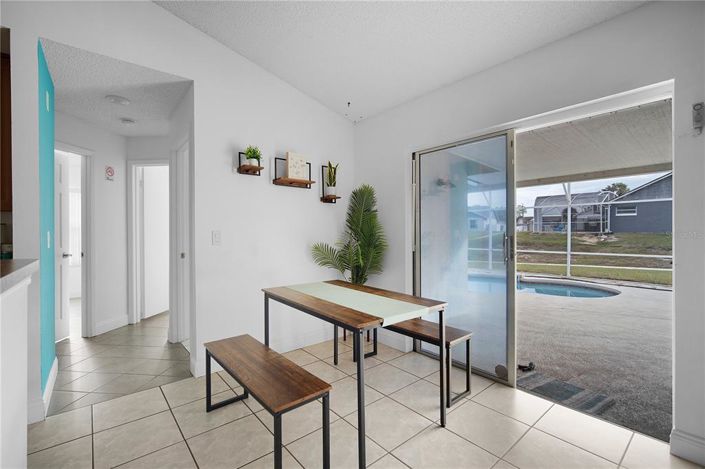 Image No.28-5 Bed Property for sale