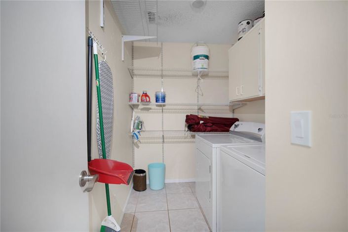 Image No.40-5 Bed Property for sale