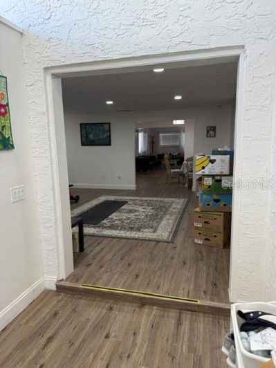 Image No.2-4 Bed Property for sale