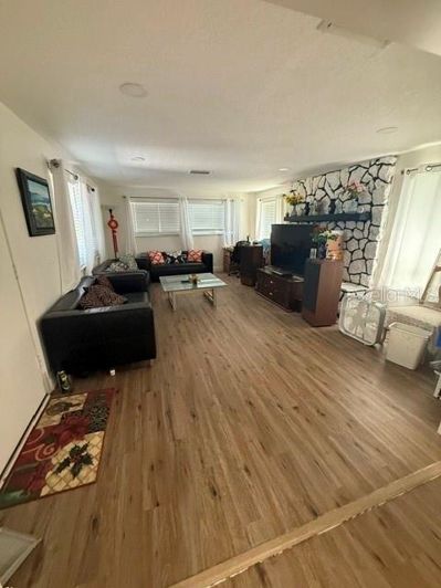 Image No.7-4 Bed Property for sale