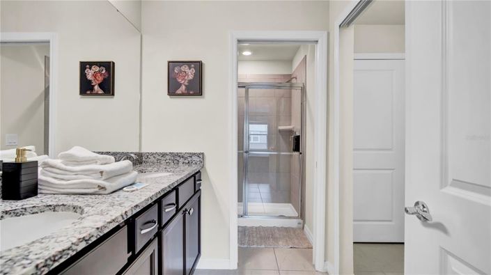 Image No.15-5 Bed Townhouse for sale