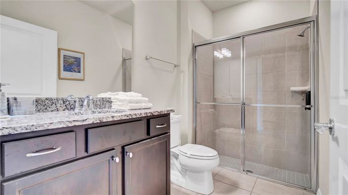 Image No.40-5 Bed Townhouse for sale