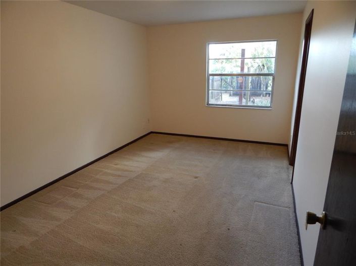 Image No.12-2 Bed Property for sale