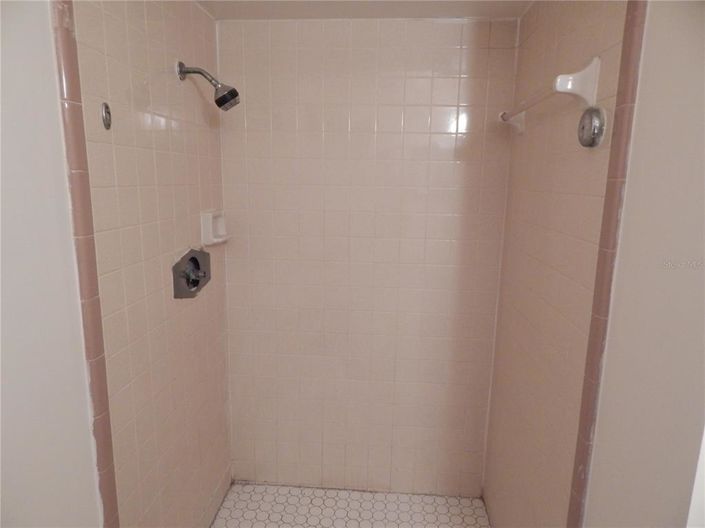 Image No.16-2 Bed Property for sale