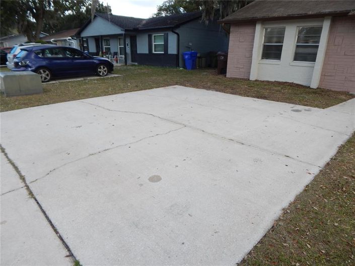 Image No.28-2 Bed Property for sale