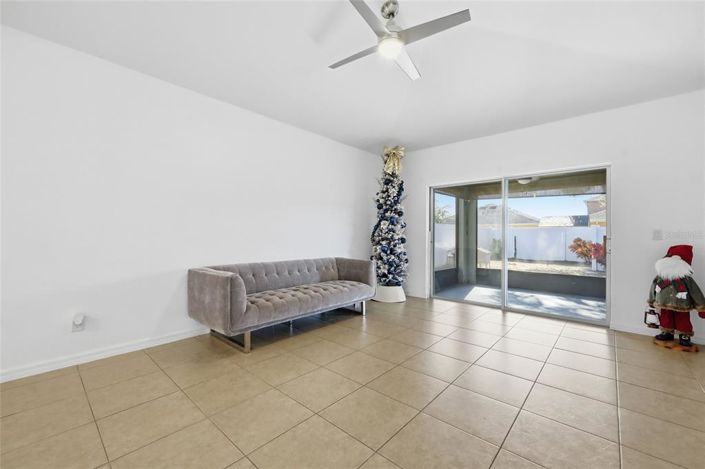 Image No.17-Propriété de 4 chambres à vendre à Kissimmee