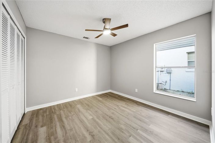 Image No.20-3 Bed Property for sale