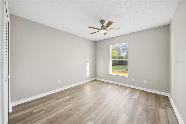 Image No.21-3 Bed Property for sale