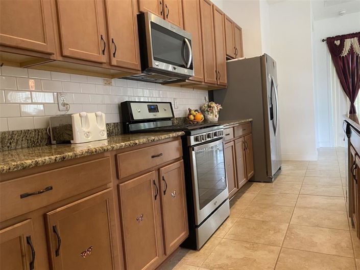 Image No.10-2 Bed Property for sale