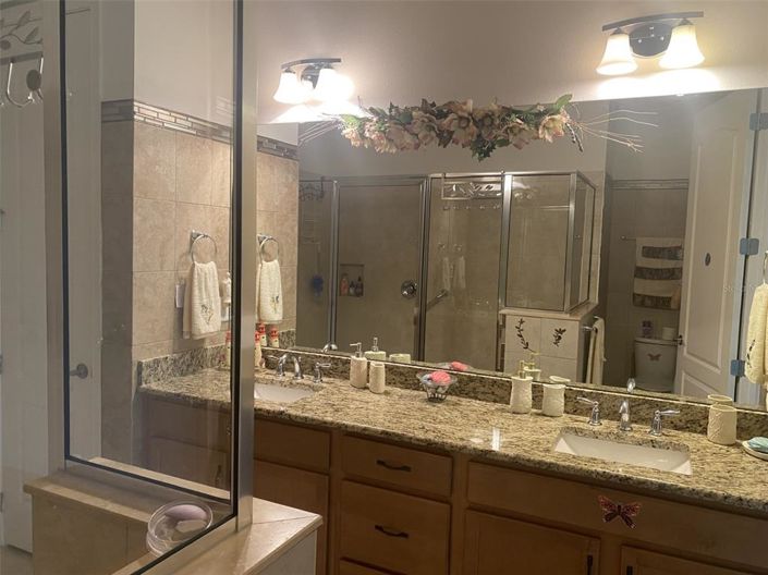 Image No.14-2 Bed Property for sale