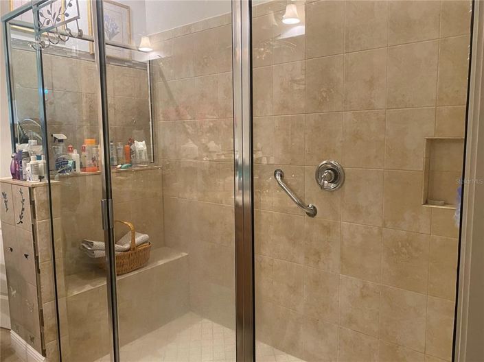 Image No.19-2 Bed Property for sale