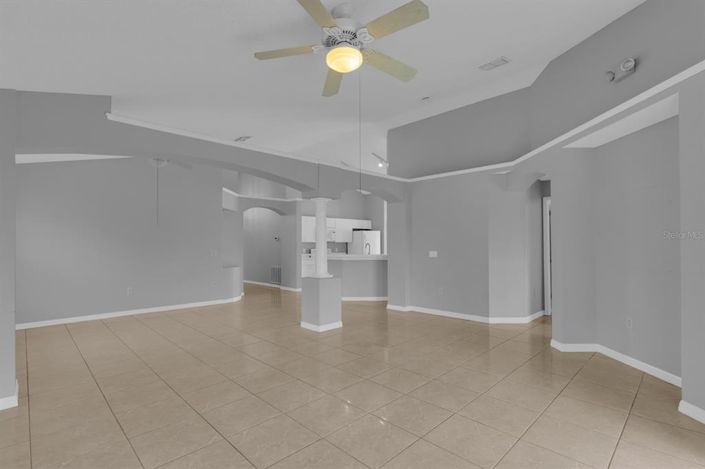 Image No.11-4 Bed Property for sale