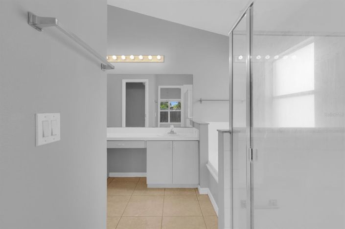 Image No.15-4 Bed Property for sale