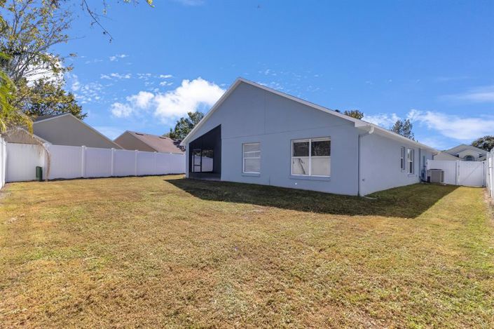 Image No.35-4 Bed Property for sale