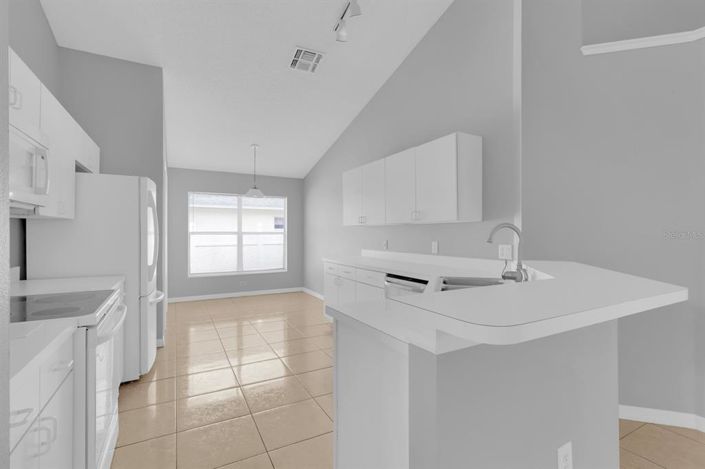 Image No.9-4 Bed Property for sale